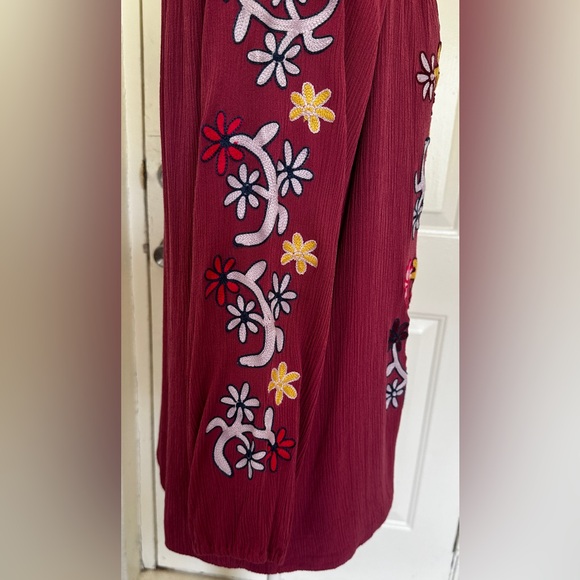Indigo Threads Womens Embroidered Maroon Peasant Boho Shirt 1X - Picture 5 of 6